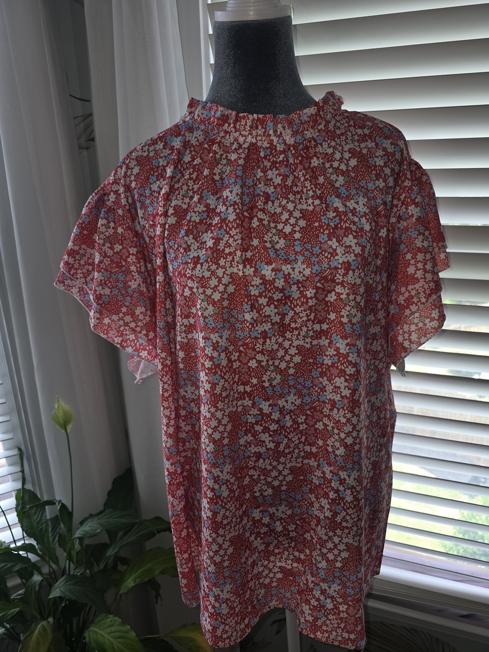 Red Floral Short-Sleeve Blouse